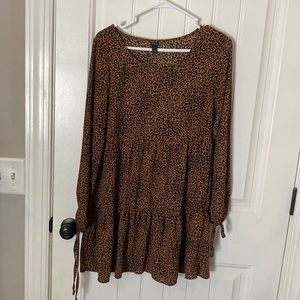 Cheetah print long sleeve dress w/ tie sleeves